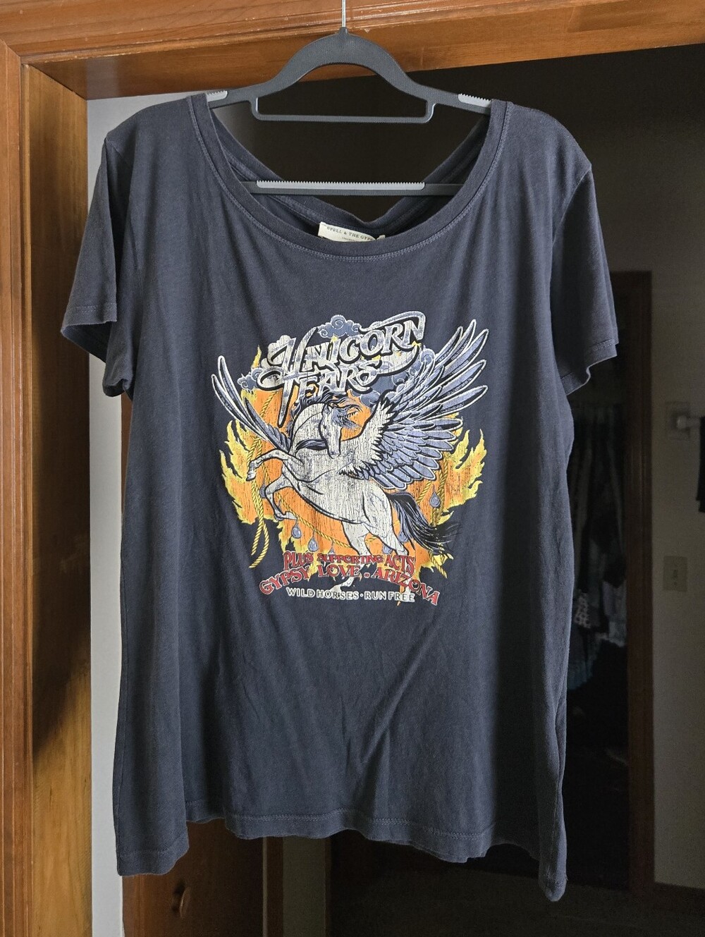 Spell Unicorn Tears Tee RARE SZ L NWT π€π§‘ - Picture 4 of 11